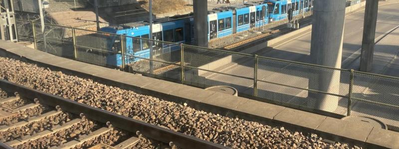 Svensk Kollektivtrafik vill se en översyn av Trafikverkets organisation för att snabba upp statliga investeringar i väg och järnväg. Foto: Stina Wickenberg