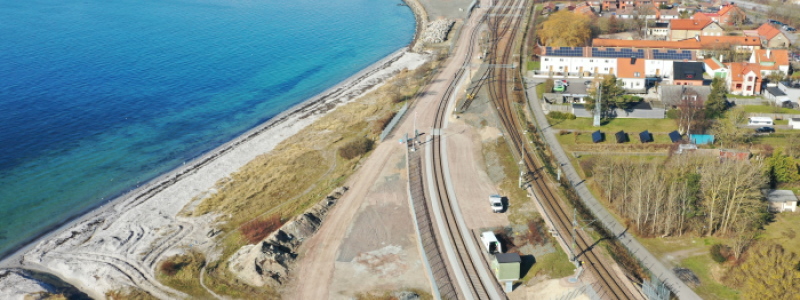 Backspåret till Trelleborgs hamn färdigställdes förra året. Med miljötillstånd för erosionsskydd kan hamnen gå vidare med nästa steg i hamnprojektet. Fotograf/Källa: Trelleborgs Hamn AB