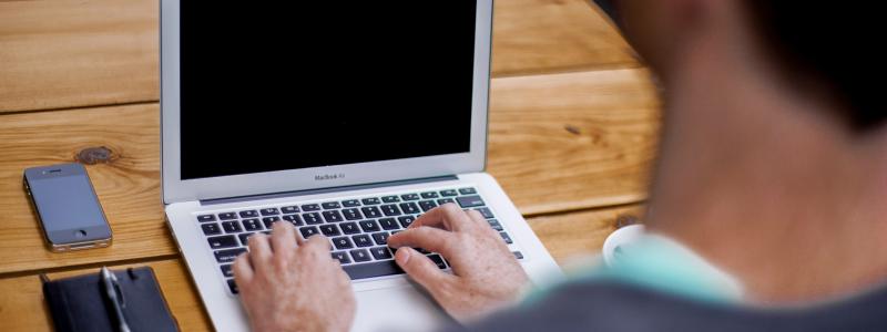 Företag blir långsammare på att återhämta sig från attacker Foto: alejandro escamilla/unsplash