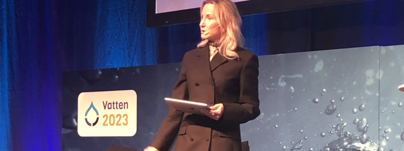 Vid en debatt på va-mässan Vatten2023 beskrev Pia Sandvik, vd för Teknikföretagen, hur problemen inom infrastrukturen kan slå mot svensk industri. FOTO: Anders Carlsson