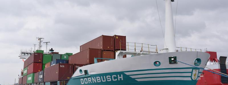 Fraktkoncernens rutt trafikeras av containerfartyget Anna G och anlöper Malmö på veckobasis. Foto: Copenhagen Malmö Port AB