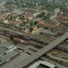 Bild på järnvägen vid Älmhult 1997. Foto: Jan Norrman/Wikimedia Commons/https://commons.wikimedia.org/wiki/File:%C3%84lmhult_-_KMB_-_16000700010669.jpg