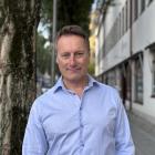 Mats Karlsson tilldelas Polhemspriset 2025 för banbrytande innovationer inom internetuppkoppling i kollektivtrafiken. Foto: Icomera/Marina Bergozza