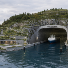 AI-genererad illustration av tunneln. Bilden är inte tagen på platsen och visar inte den faktiska miljön eller den slutliga utformningen. Illustration: AI-genererad bild. Ej ett fotografi.
Upphovsrätt © Conventus– AI-genererat innehåll. Inget av materialet får reproduceras eller användas i andra sammanhang utan skriftligt medgivande.