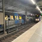 Nyligen föll en man ned på spåret på Gamla stans tunnelbanestation och blev liggande där i 10 minuter innan han blev överkörd. Foto: Stina Wickenberg