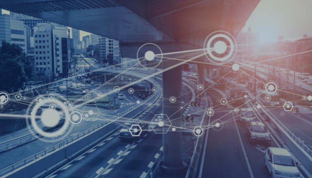 Parallellt med digitaliseringen av fordonsflottan väntar 
också stora förändringar när digitaliseringen gör intåg på det fysiska vägnätet.
FOTO: Induo
