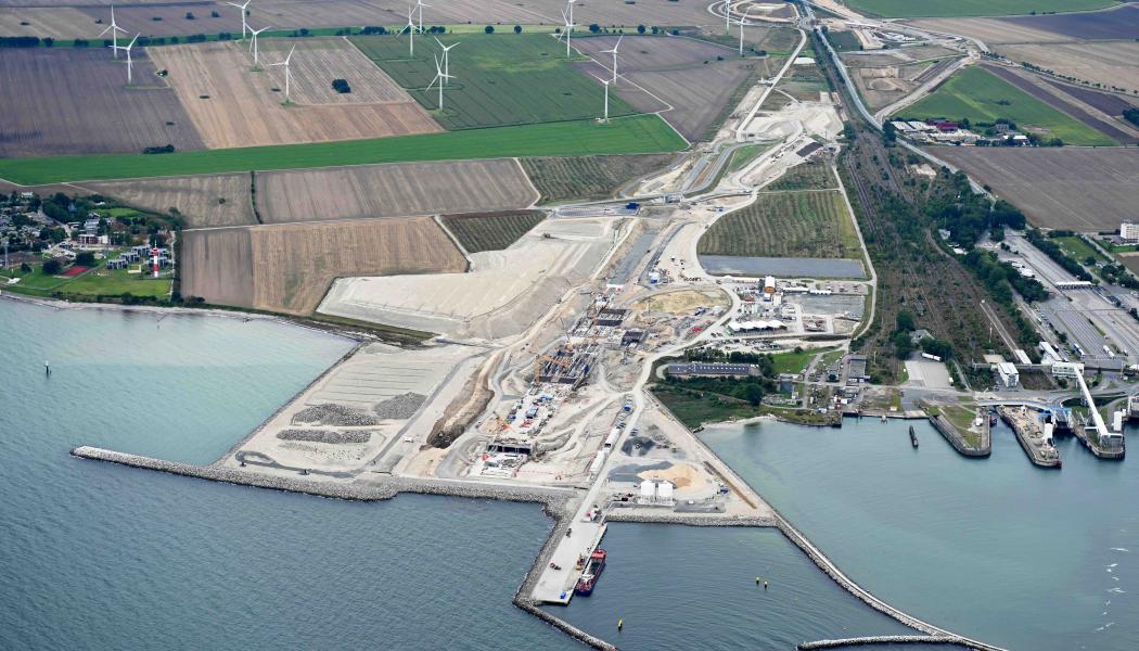 Fehmarn Bält-förbindelsens arbetsområde i Puttgarden på den tyska sidan. Fotografi från september 2025.
FOTO: Sund & Bælt Holding A/S

