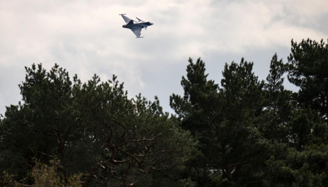 Johan Nilsson/TT: Det är viktigt för Försvarsmaktens verksamhet att ha koll på vädret. Arkivbild.