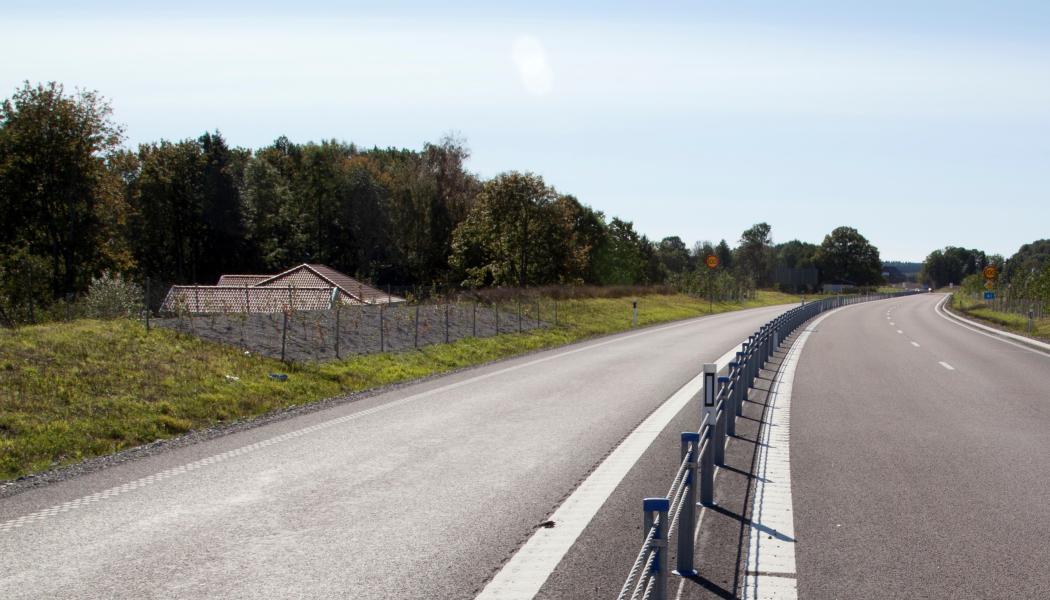 SVBRF främjar trafiksäkerheten på det svenska vägnätet genom att bland annat: Sprida kunskap om de olika produkterna och de krav som gäller och utbilda personal som på olika sätt arbetar med vägskyddsanordningar
