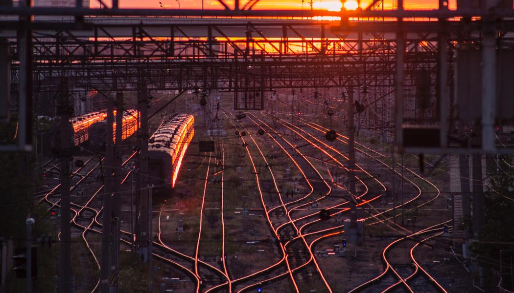 Regeringen står nu inför en viktig beslutsprocess gällande en klimathandlingsplan. Foto: aleksandr popov/unsplash