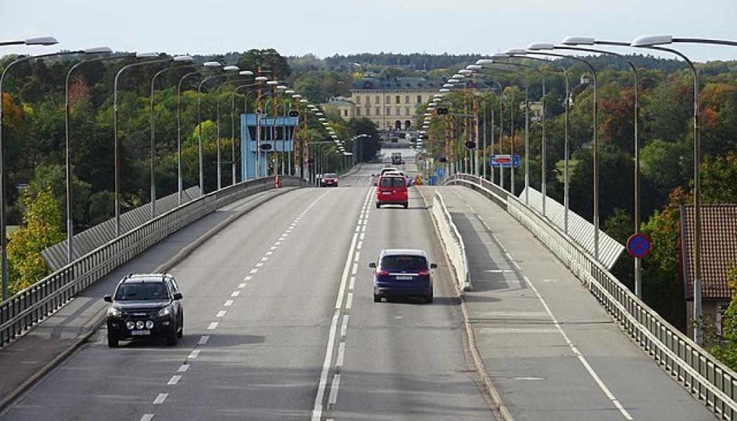 Nockebybron, vy mot Drottningholm. Foto: Wikimedia Commons