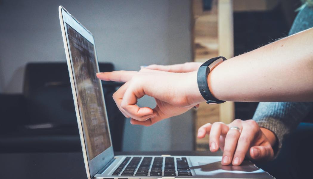 Rapporten visar att 81 procent av organisationerna drabbades av skadlig programvara, nätfiske och/eller lösenordsattacker förra året.  Foto: john schnobrich/unsplash