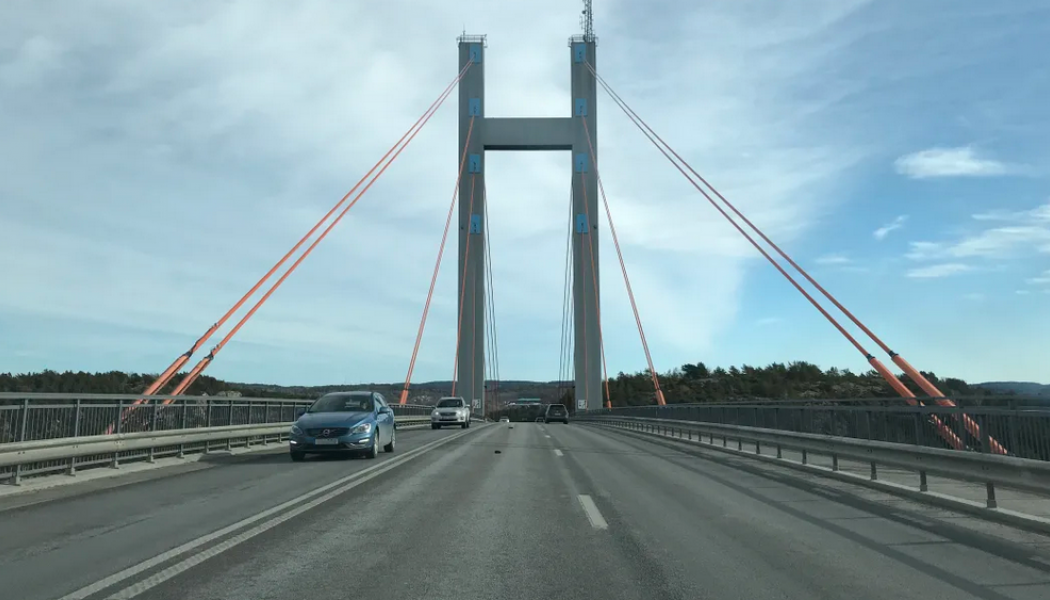 Snedkablar på Tjörnbron ska bytas ut. Foto: Trafik Göteborg