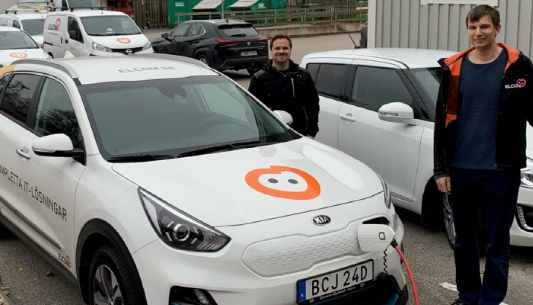 Elbil och laddhybrid fungerar utmärkt i Elcoms verksamhet. Foto: Elbilslandet Syd 