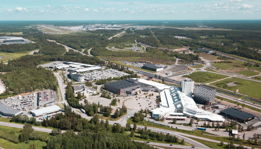 Flygvy över Arlandastad där den nya snabbladdplatsen planeras. Foto: Arlandastad Group