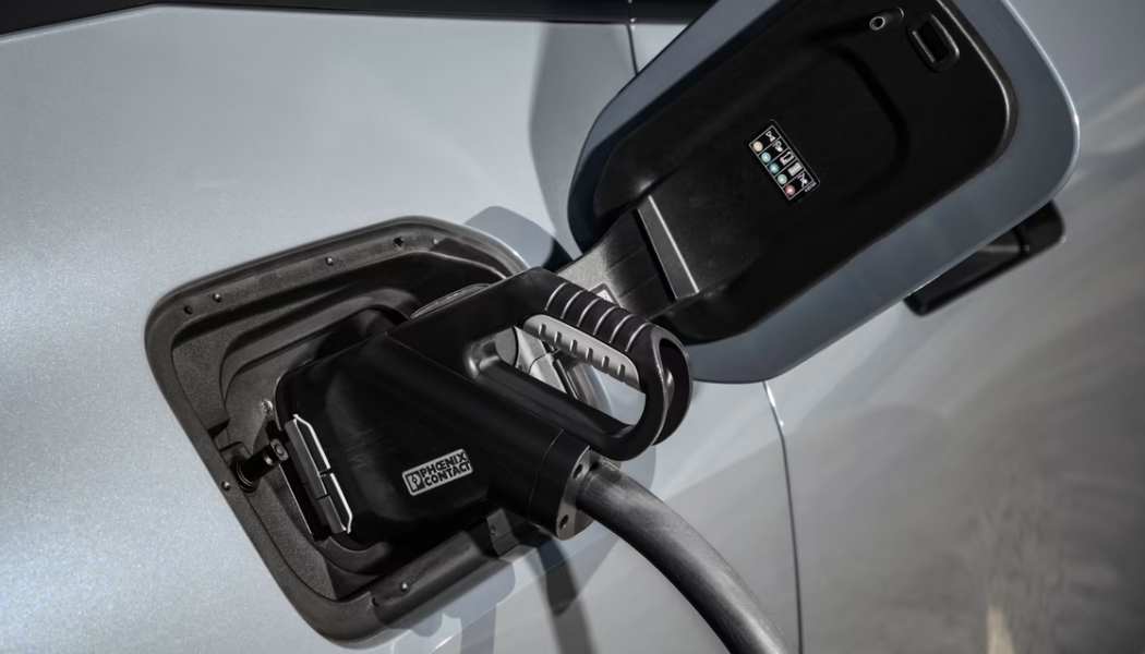 BMW Charging ger tillgång till närmare 300 000 laddstationer runt om i Europa. Foto: BMW