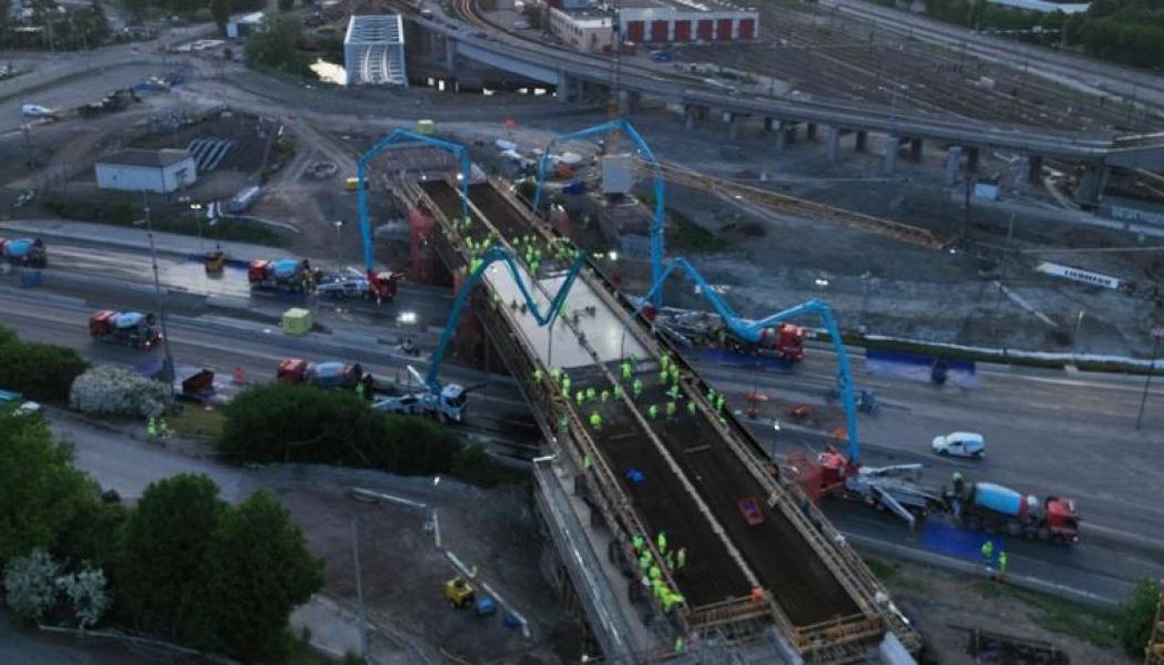 Bron är nu gjuten Foto: Trafikverket
