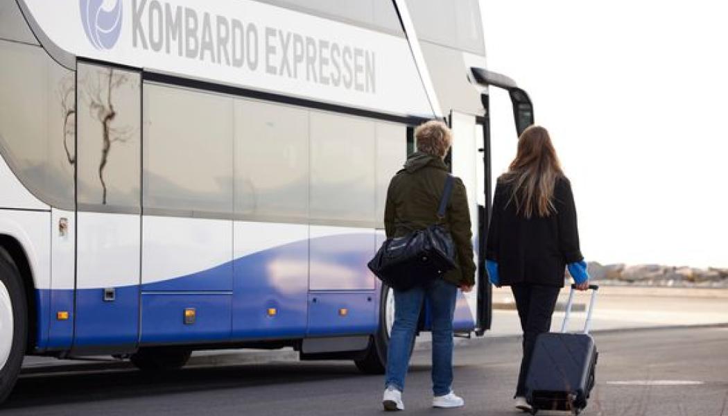 Kombardo Expressen lanserar en ny busslinje. Foto: Moljslinjen A/S