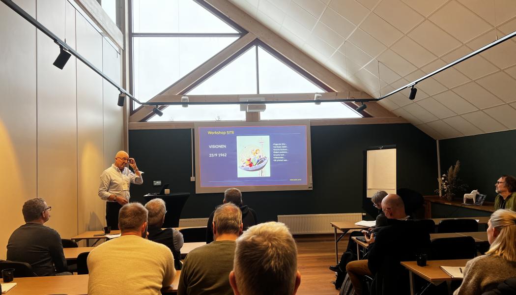 Svenska och norska aktörer från näringsliv, kommuner, regioner och politik deltog i en heldagsworkshop för att analysera hur elflyg och drönare påverkar transportsystemet. Foto: SITE Destination