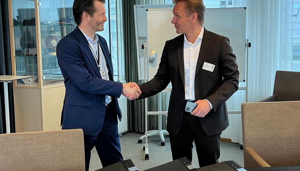 David Lagneholm, Förvaltningschef på trafikförvaltningen, Region Stockholm och VD för SL tillsammans med Per Thorsell, VD och koncernchef för Mekka Traffic Group. Foto: Mekka Traffic Group