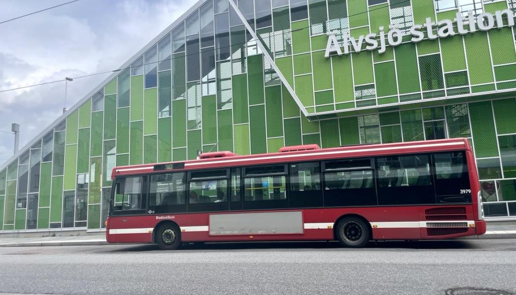 Buss Älvsjö station. Foto: Stina Wickenberg