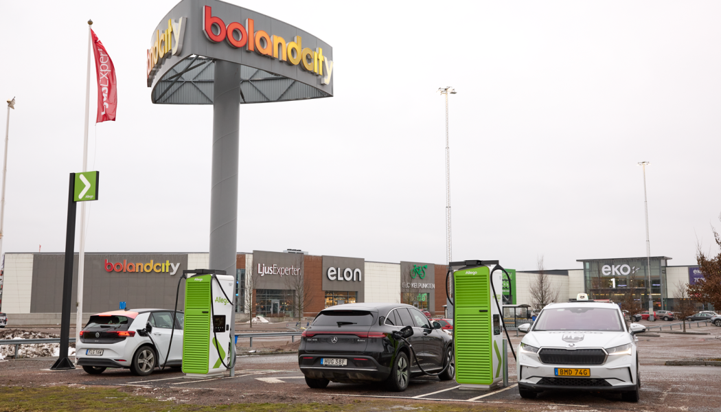 Vid Bolandcity i Uppsala finns en av företagets senaste laddområden. Foto: Allego