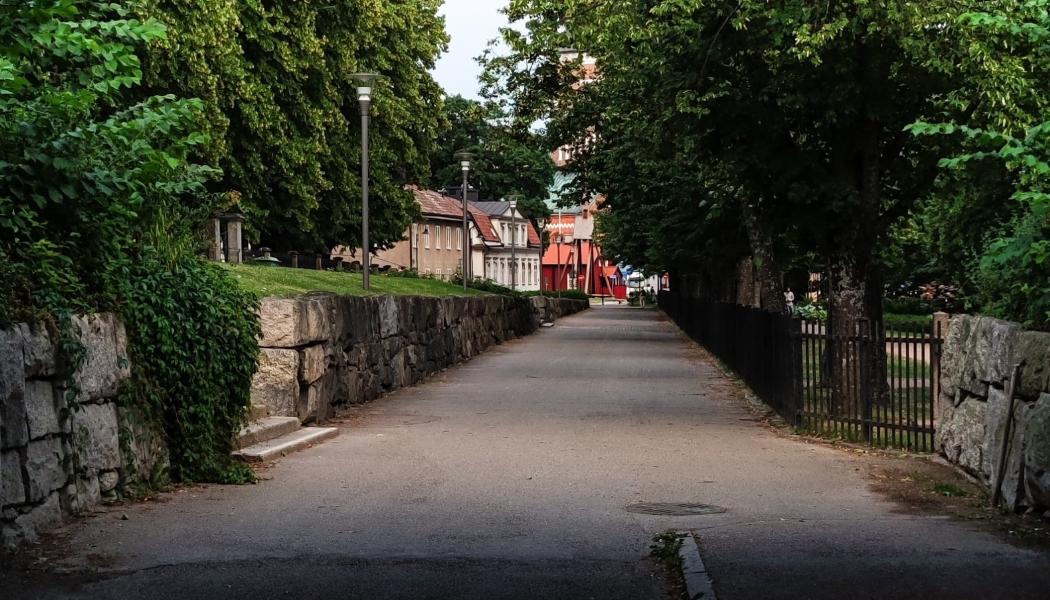 Västerås och Hallstahammars stadsnät får byggnation av fibernät. Foto: nazrin babashova/unsplash