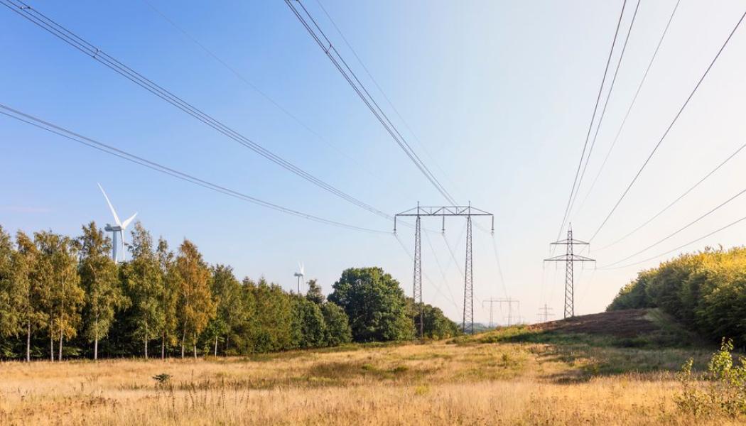 60-miljonersprojektet omfattar drygt 21 kilometer ny luftledning och samt utökad teknik och kapacitet i stationen i Näsåker, vilket ska förbättra elleveranserna i området och öka robustheten i nätet. Foto: Christian Andersson, Apelöga