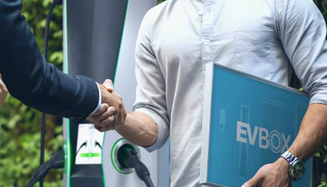 Elbilsladdaren EVBox kan ge tio mils körning på bara tre minuter. Foto: EVBox