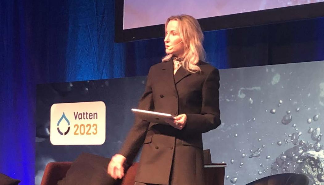 Vid en debatt på va-mässan Vatten2023 beskrev Pia Sandvik, vd för Teknikföretagen, hur problemen inom infrastrukturen kan slå mot svensk industri. FOTO: Anders Carlsson

