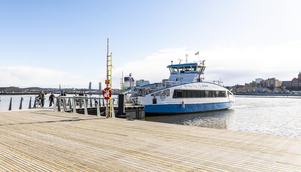 Färjeläge Lundbystrand och färjelinje 287 mot Stenpiren. Fotograf: Eddie Löthman