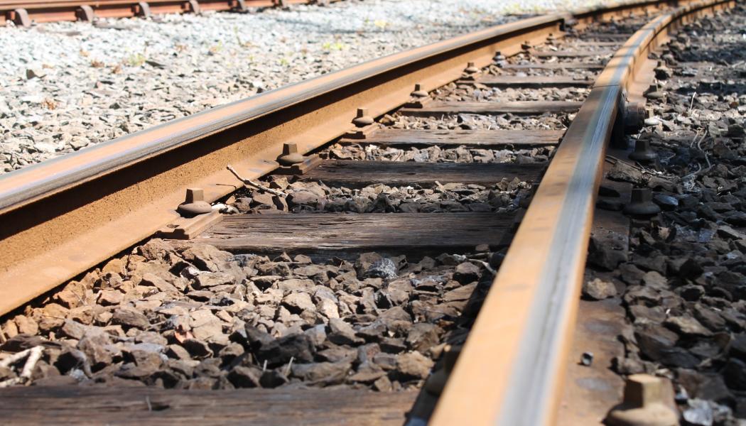 Heidelberg Materials levererar CCS-cement till betongsliprar för norska järnvägen inom ett nytt långsiktigt avtal mellan Bane NOR och Sateba. Foto: bales photography unsplash 