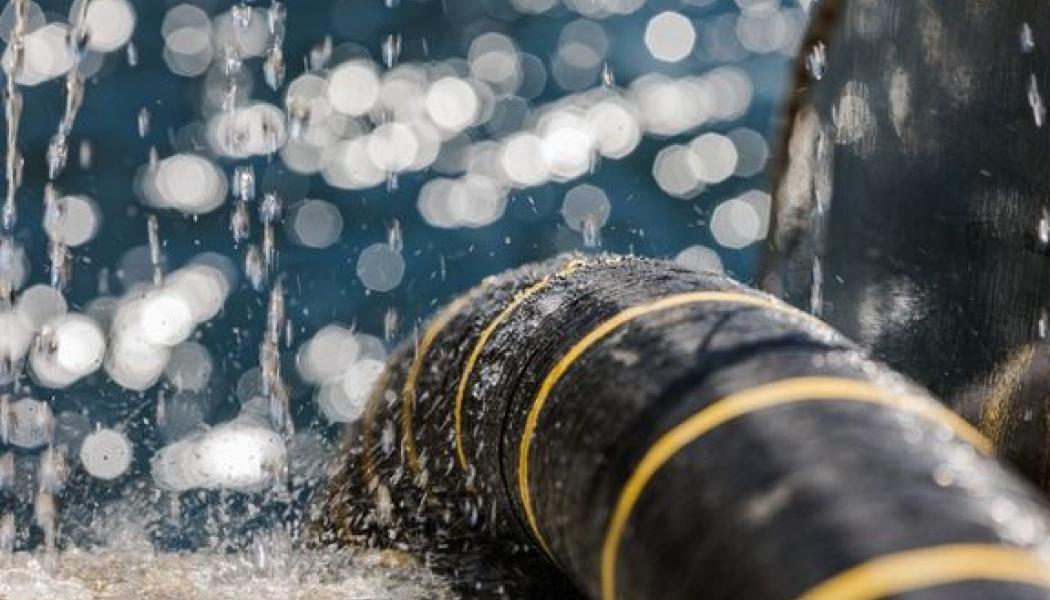 Målet med det Natostödda projektet HEIST är att snabbt lokalisera kabelbrott och att utveckla teknik som kan omdirigera kritisk trafik via satelliter om nätverken på havsbottnen skadas. Nu träffas forskare, experter och företag på BTH i Karlskrona. Foto: BTH