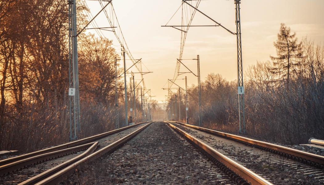 Infranord tilldelas Basunderhåll av järnvägsanläggning Västra Götaland Öst. Foto: michal biernat/unsplash