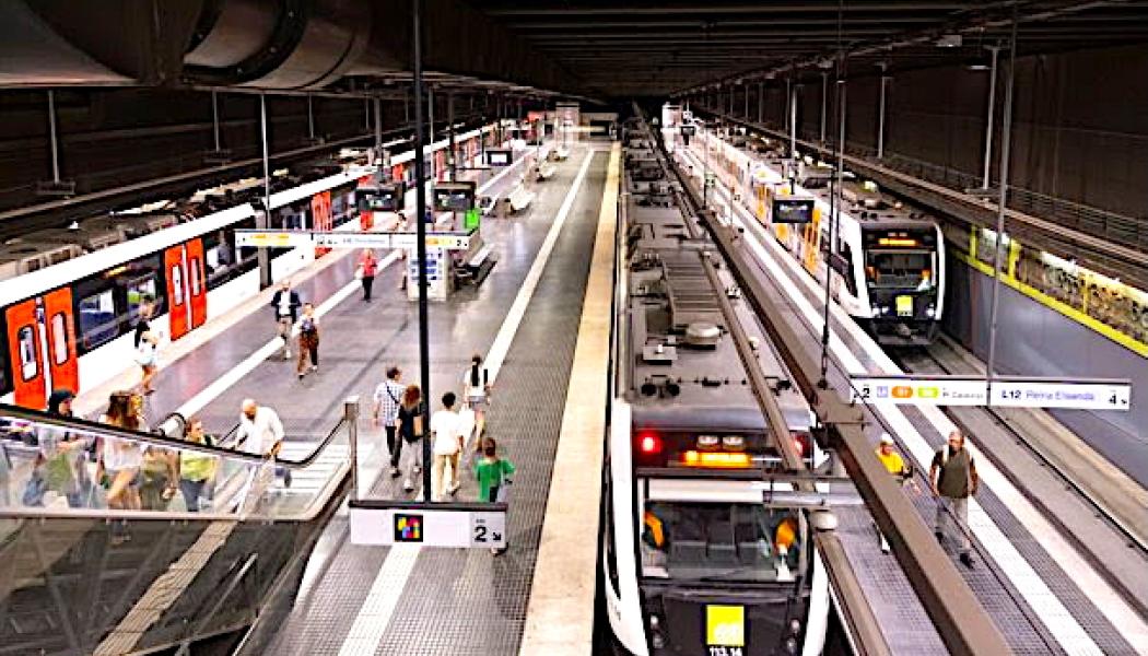 Ferrocarrils de la Generalitat de Catalunya använder planeringsprogramvara från de Berlinbaserade IT-specialisterna IVU Traffic Technologies för planering och styrning av hela sitt järnvägsnät. Bilden visar stationen i Barcelona. Foto: Ferrocarrils de la Generalitat de Catalunya