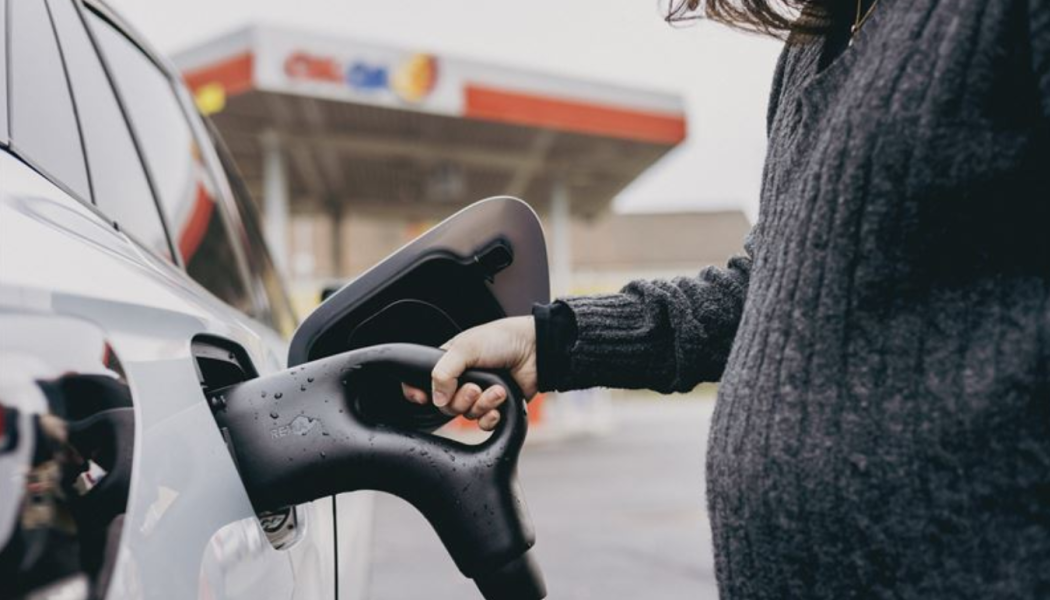 Förra året har antalet elbilar i Västerbotten ökat med 109 procent. Foto: Skellefteå Kraft
