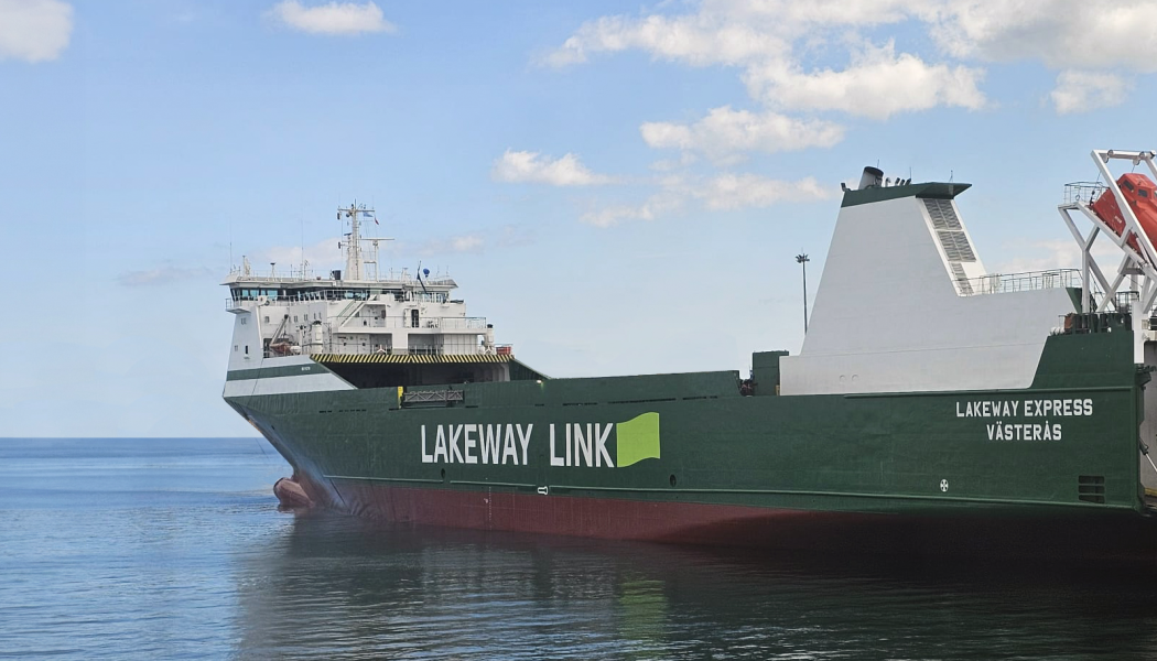 RoRo-fartyget seglar under svensk flagg och kommer att ha sin hemmahamn i Västerås. Foto: Lakeway Link