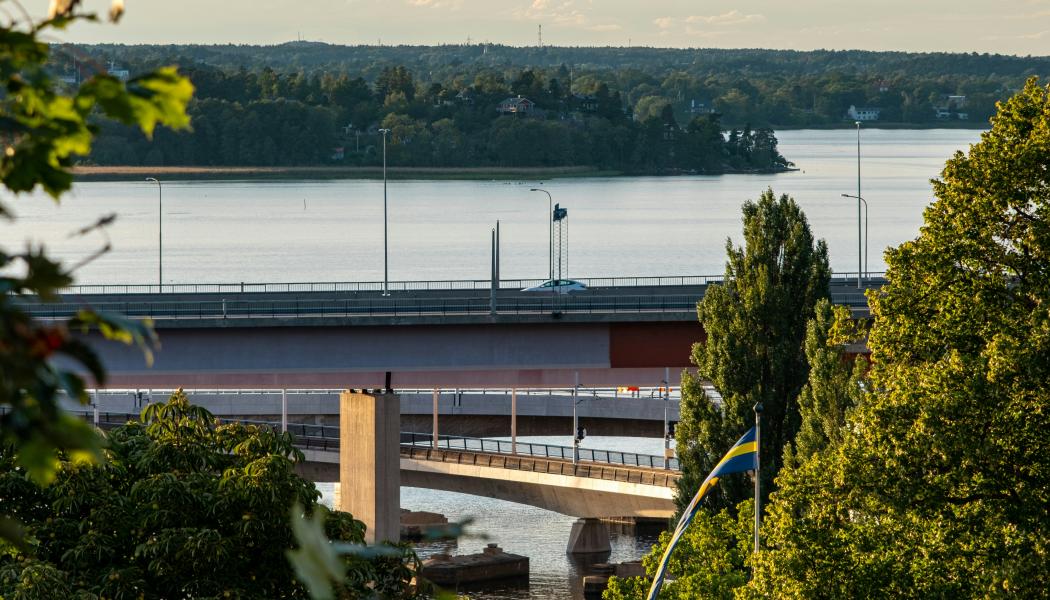 Lidingöbron. Foto: hanlin sun/unsplash