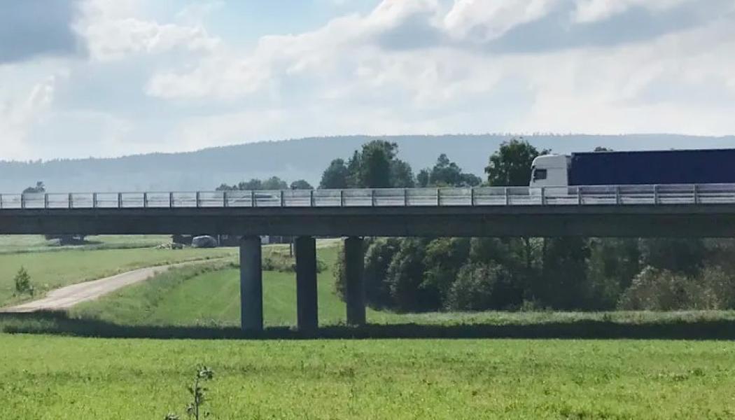 Trafikverket planerar åtgärder för att förstärka skyddet för Nolby vattentäkt. Målet är att säkerställa avvattningen, drift och underhåll av landbron i Nolby som utgör en del av E4. Foto: Trafikverekt