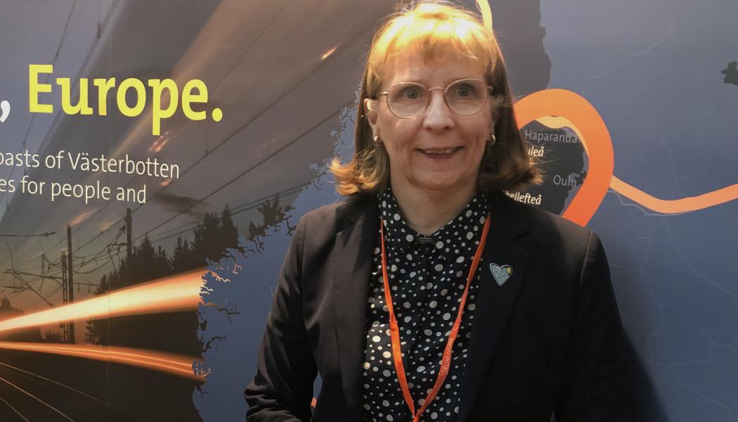 Norrbotniabanegruppen medverkade med en monter på Järnvägsforum Norr. En av organisationens representanter på plats var projektledaren Elisabeth Sinclair. FOTO: Anders Carlsson