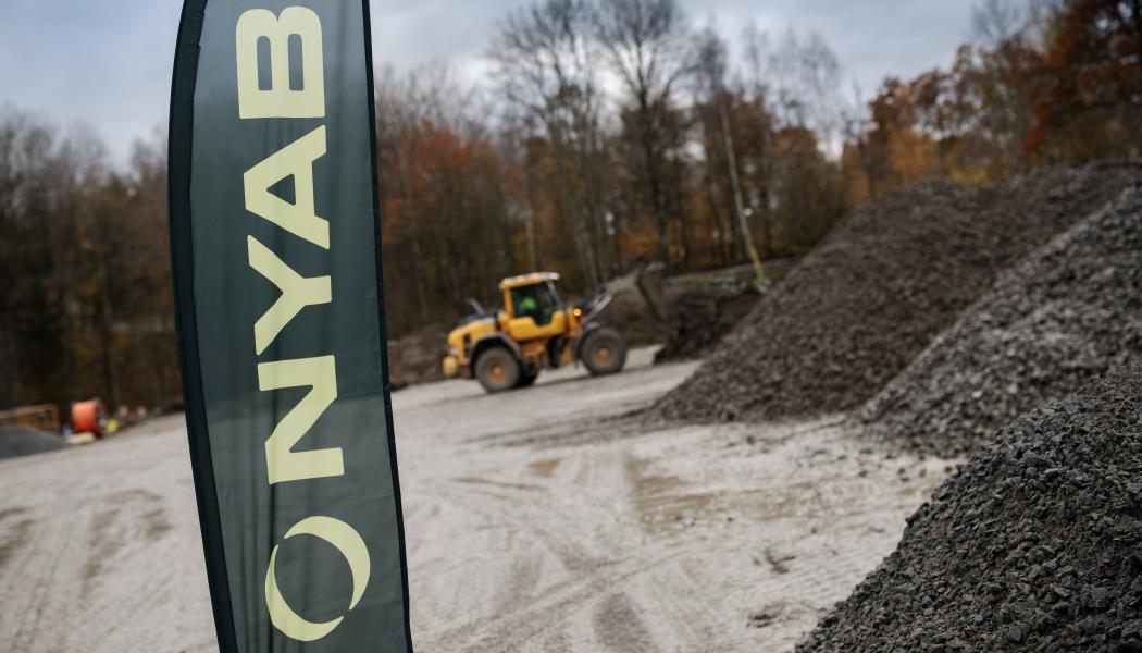 Kontraktet gäller utbyggnad av Huddinges infrastruktur, gator och ledningar, värt cirka 319 miljoner SEK. Foto: Nyab