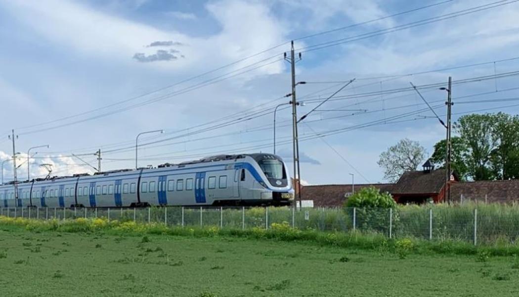 Ytterligare två spår, cirka 23 kilometer, ska byggas från Uppsala till länsgränsen mellan Uppsala och Stockholm.. Foto: Trafikverket