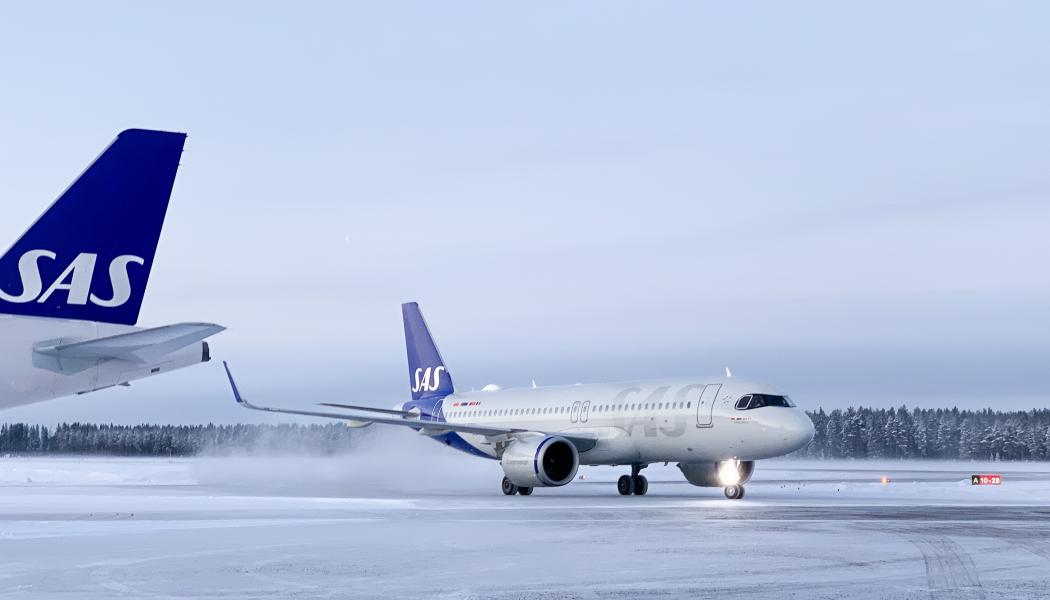 För att långsiktigt säkerställa att viktig infrastruktur och samhällsviktig verksamhet fungerar bedömer regeringen att det statliga bidraget till driftstödet till de regionala icke-statliga flygplatserna behöver stärkas. Foto: niklas jonasson/unsplash