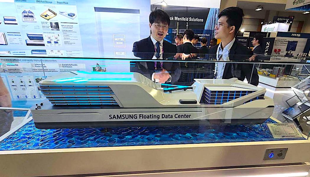Flytande datacenter på mässan Posidonia 2026. Enligt parterna kan flytande datacenter bli ett alternativ till landbaserade anläggningar, där brist på mark, elkapacitet och kylning redan begränsar utbyggnaden på flera håll. Genom att placera anläggningar offshore kan projekten också avlasta elnäten på land. Foto: Samsung