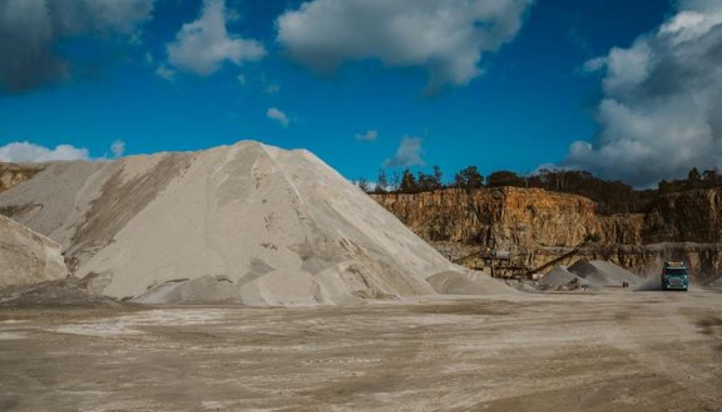 SBMI samlar branschen, experter och forskare i arbetet med en ny vägledning som ska stärka kvaliteten och tydligheten i rennäringsutredningar inom bergmaterialindustrin. Foto: SBMI