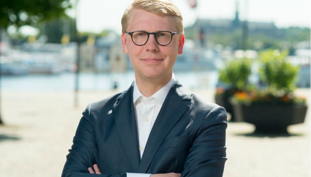 Kristoffer Tamsons, Ordförande Svensk Kollektivtrafik, Trafikregionråd i Region Stockholm och ordförande för SL. Foto: SL