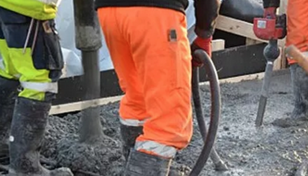 Det går åt cirka 150 000 kubikmeter betong på sträckan mellan Umeå och Skellefteå. Foto: Trafikverket
