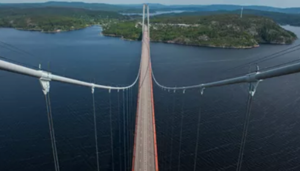 Effektbelysningen på Högakustenbron har nått sin tekniska livslängd. Foto: Trafikverket