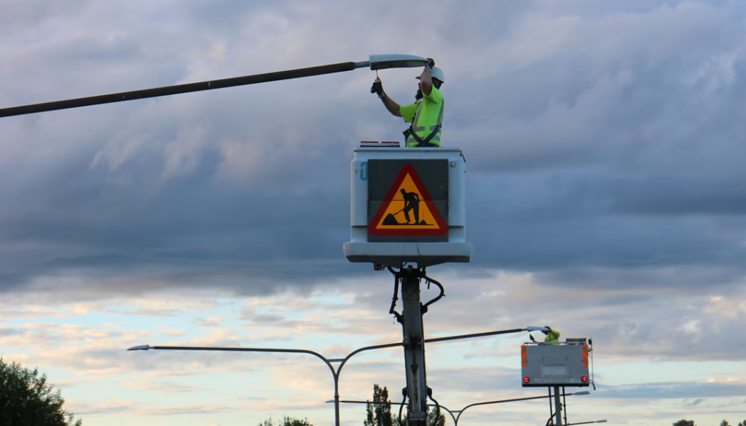 One ska sköta drift och underhåll av den offentliga belysningen i Kalmar län. Foto: One