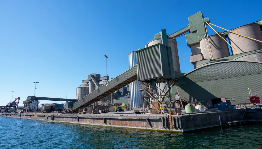 Cementa startar klimatpositiv cementtillverkning i Sverige 2030. Foto: Cementa 